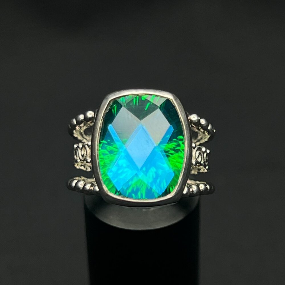 Green Glass Stone Ring
